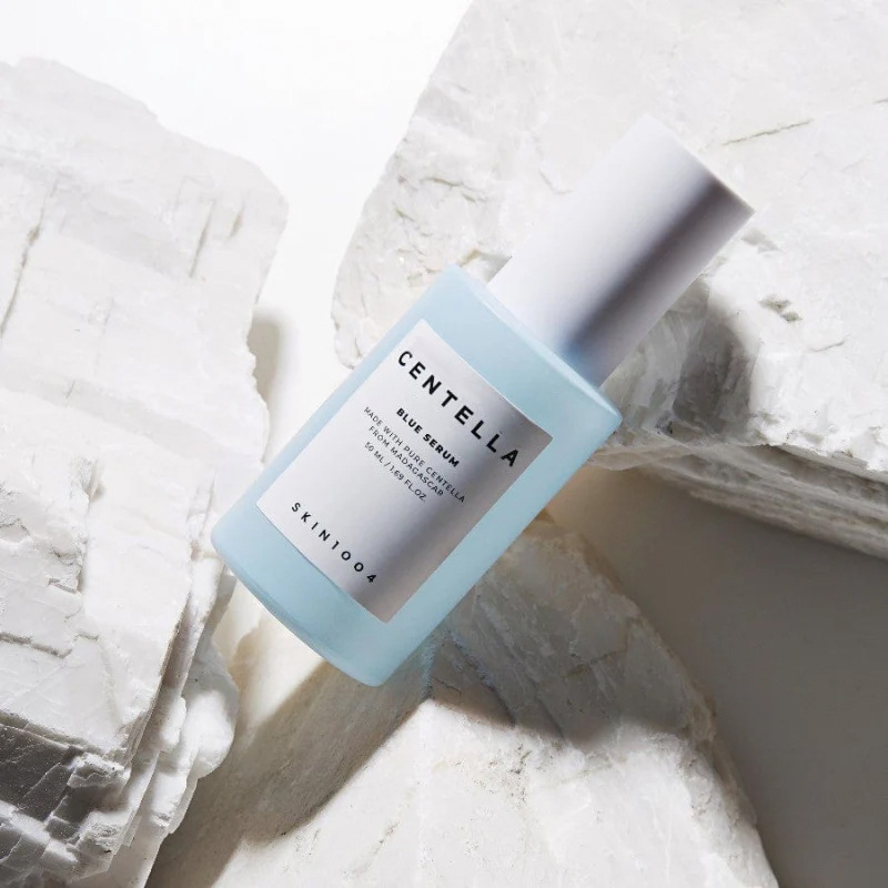 Centella asiatica Hyaluronsyre Essence Water fukter, forbedrer hudens tilstand og strammer opp huden 30ml