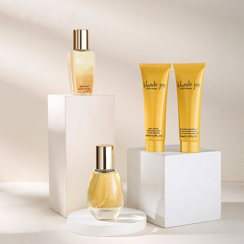 Hudpleiegavesett for Bath Spa inkluderer dusjgel Body Lotion og Body Mist og Parfyme for kvinner